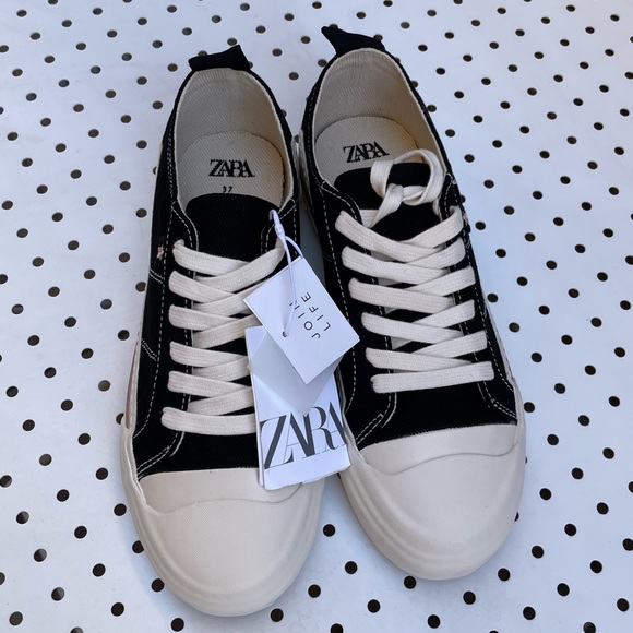 Zara girls black lace up sneakers. - Picture 3 of 7